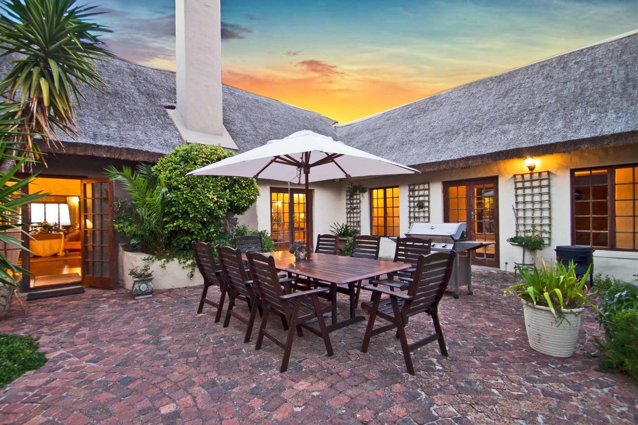 Wild Rose Country Lodge Noordhoek Exterior photo